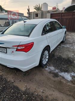 کرایسلەر 200